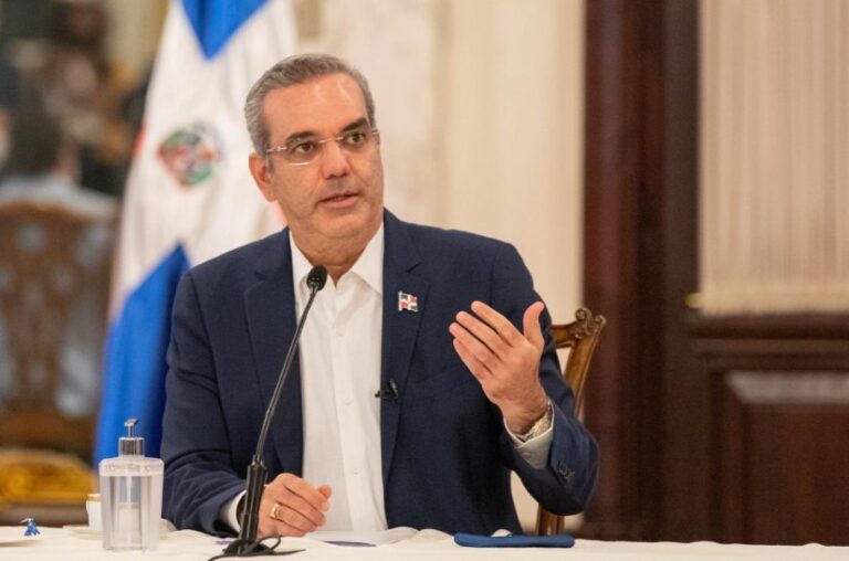 El presidente dominicano desiste de impulsar una reforma fiscal