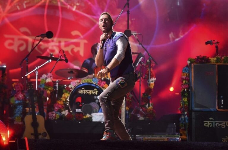 Coldplay anuncia un gira mundial «sostenible» para 2022