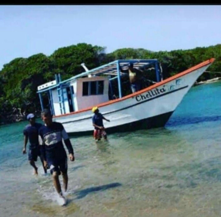 Reportan 5 desaparecidos de embarcación que zarpó desde El Supí