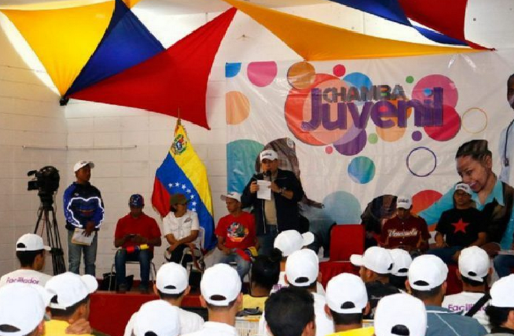 Denuncian la incorporación de 1700 jóvenes de “Chamba Juvenil” como “maestros” en Zulia