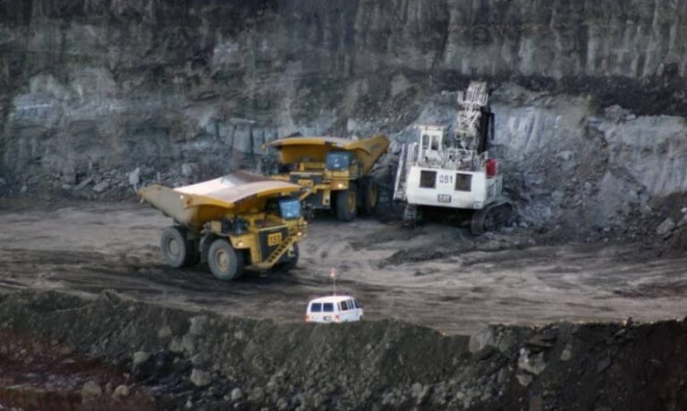 OCDE acuerda dejar de financiar el carbón con créditos a la exportación