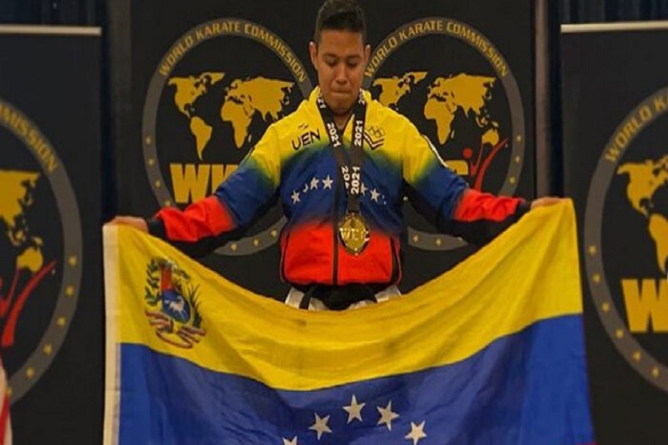 Venezolano David Bavaresco se consagró campeón del mundo en Karate