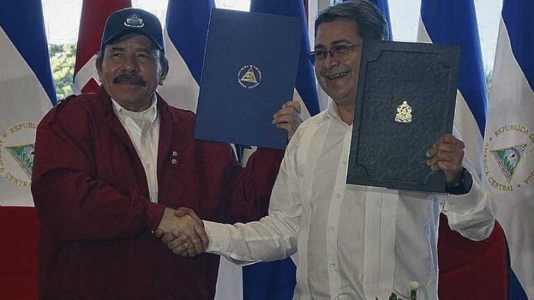 Nicaragua y Honduras firman tratados de límites en el Mar Caribe y el Pacífico