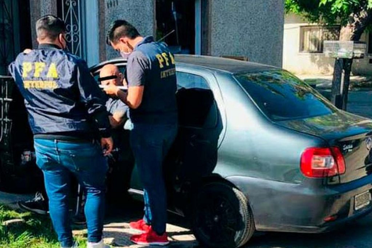 Detenido en Argentina venezolano que contrató a dos sicarios para asesinar a un hombre