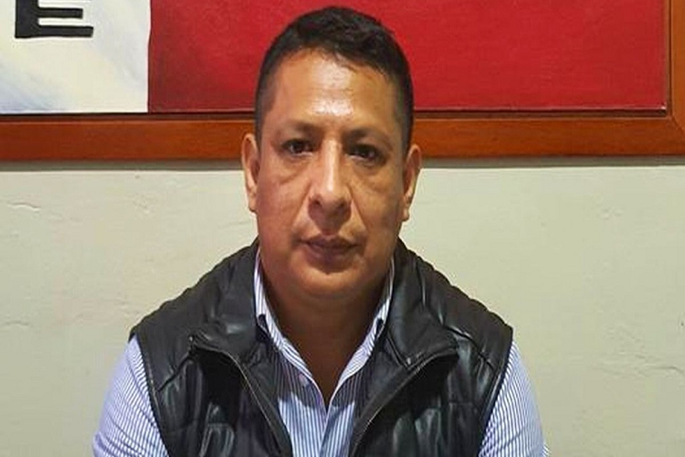 Dictan seis meses de impedimento de salida de Perú a embajador en Venezuela