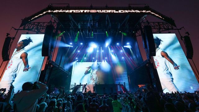 Ocho muertos en estampida durante festival Astroworld del rapero Travis Scott