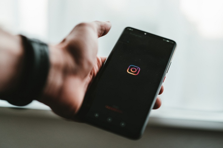 Instagram pide un vídeo-selfie para verificar la identidad del usuario