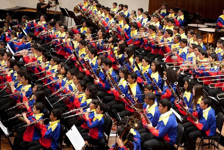 Sistema de Orquestas de Venezuela quiere lograr el un Récord Guinness con la Marcha eslava y 12.000 músicos