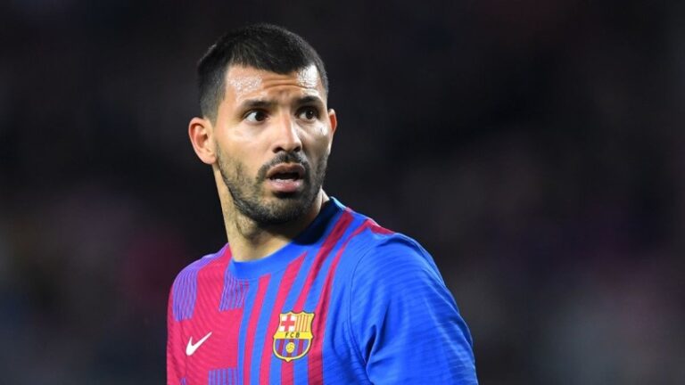 El «Kun» Agüero podría tener que dejar el fútbol