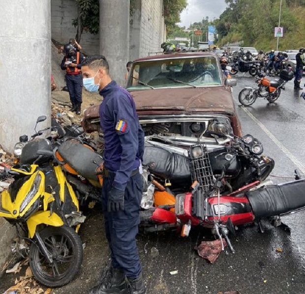 Arrollamiento masivo deja un muerto y 3 heridos en Prados del Este