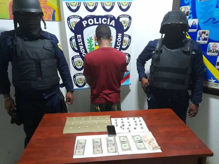 Con 21 envoltorios de marihuana y 16 de cocaína arrestan a jíbaro en Tucacas