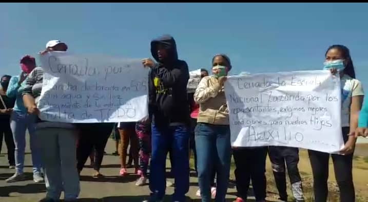 Video: Representantes cierran la escuela primaria de Zazárida por estar en «abandono» y no apta para clases presenciales