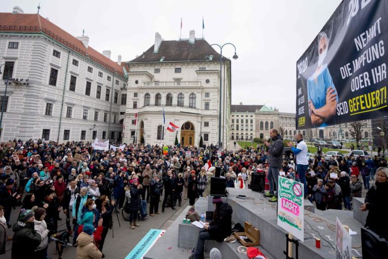 Austria confinará a las personas que no estén vacunadas contra el covid-19