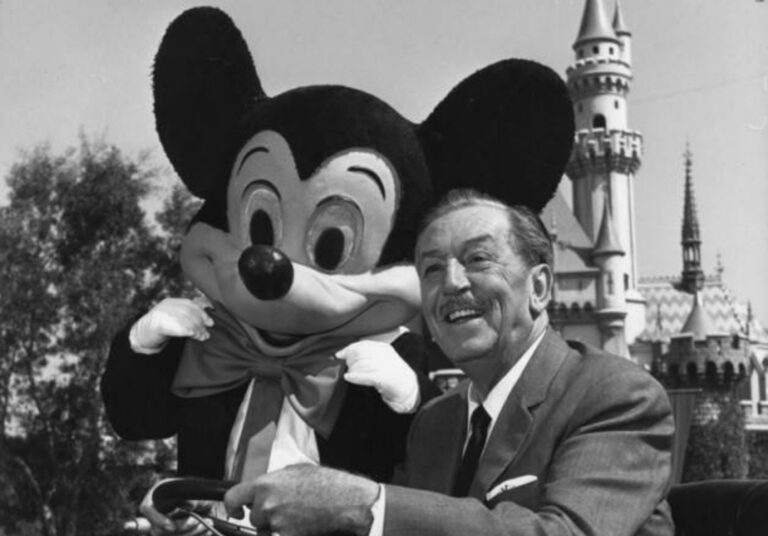 Hoy 18-Nov se cumplen 93 años de la creación del personaje Mickey Mouse