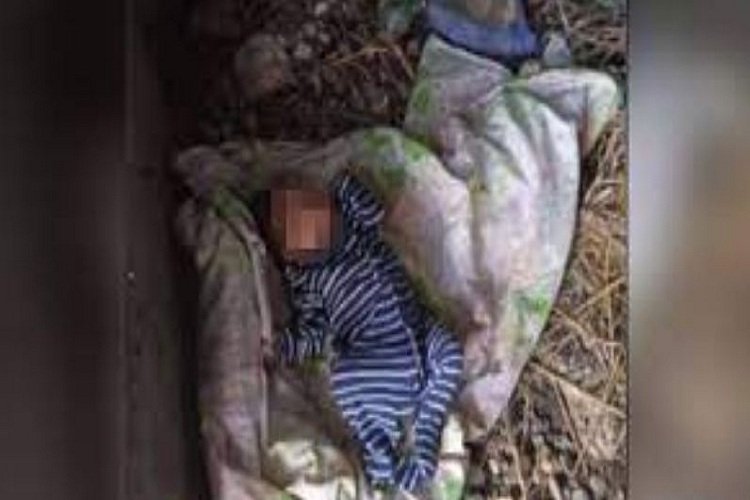 Portuguesa: Bebé recién nacido fue abandonado en un kiosko viejo en Araure