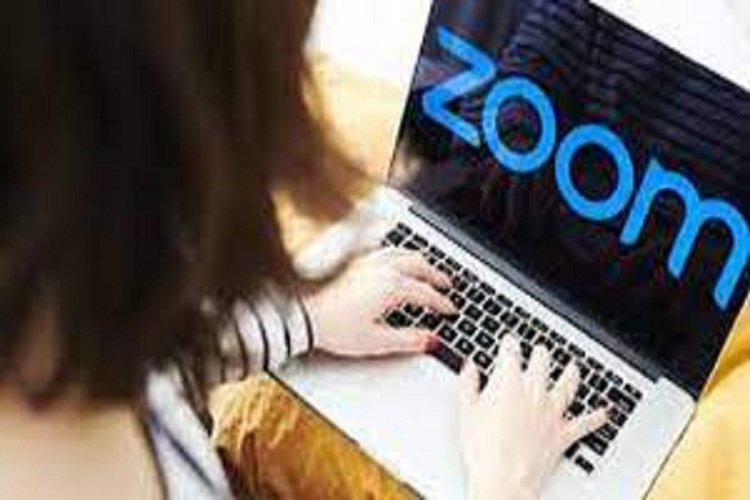 Zoom incorpora la transcripción en tiempo real para todos los usuarios