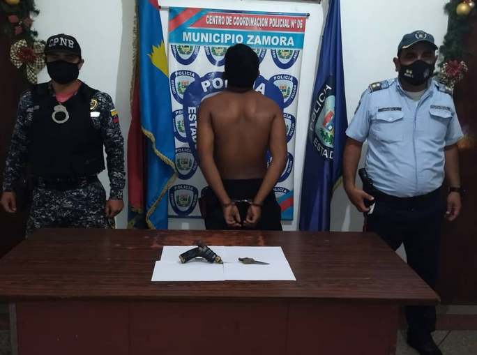 Capturan a hombre armado en persecusión  por Cumarebo