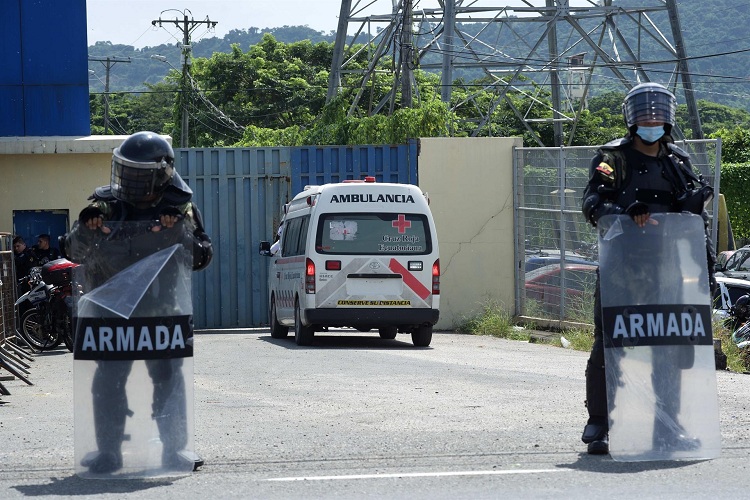 58 reos fallecidos y 12 heridos en masacre en cárcel ecuatoriana