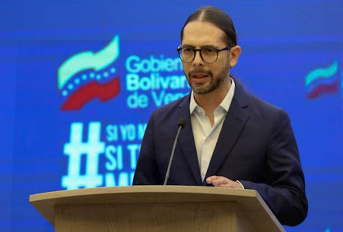 Ministro Ñáñez denuncia presunta «persecución contra radios comunitarias y medios alternativos»