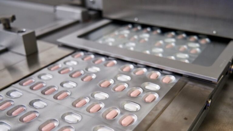 EEUU encarga a Pfizer 10 millones de píldoras contra covid-19