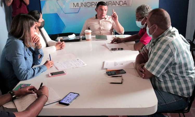 Henry Hernández se reúne con equipo “Miranda Saludable”