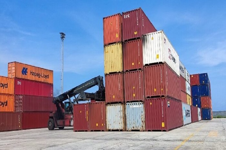 100 contenedores con juguetes chinos llegaron a Bolipuertos de Puerto Cabello