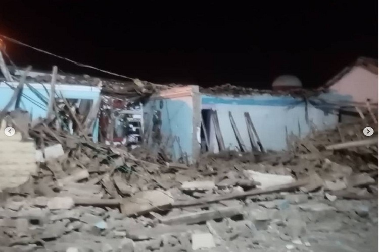 Se desploma casa colonial en Pueblo Nuevo de Paraguaná