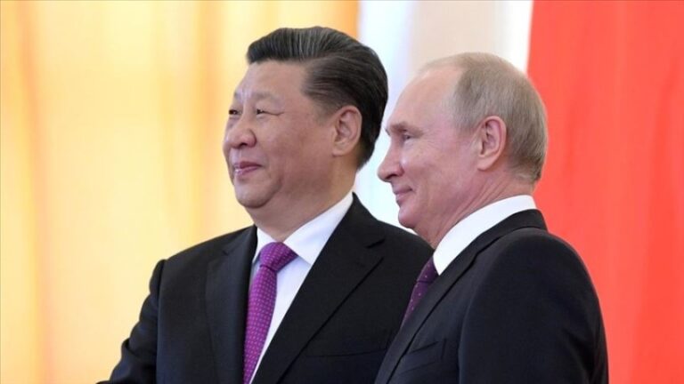 China dice que Moscú y Pekín deben profundizar cooperación estratégica «codo con codo»