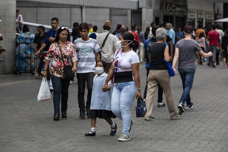 La flexibilización podría continuar en enero en Venezuela, dice Maduro