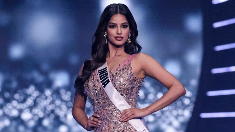 La representante de la India se lleva el título de Miss Universo 2021