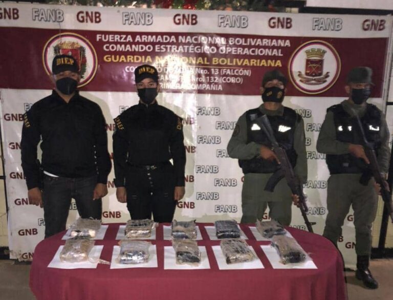 Ascienden a 44 las panelas de cocaína halladas en el sector Ánimas de Guasare