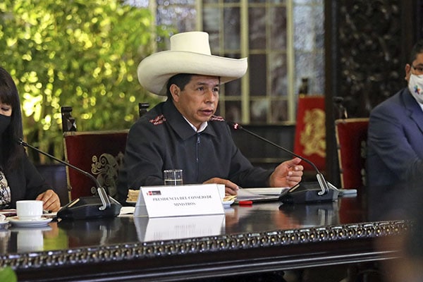 Procurador de Perú denuncia a presidente Pedro Castillo por tráfico de influencias