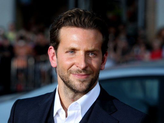 Atracan a Bradley Cooper en un metro en Nueva York