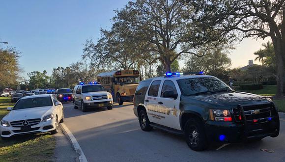 Detienen a estudiante por amenazar con nuevo tiroteo en escuela de Florida
