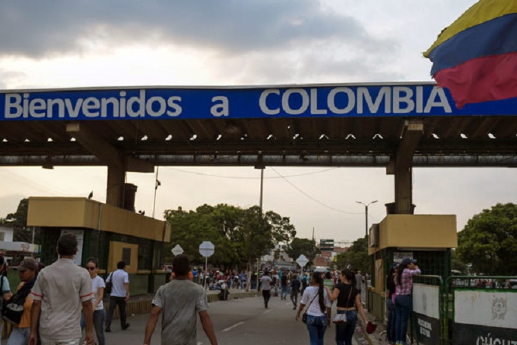 Detenido estadounidense que ingresó por una trocha de Colombia