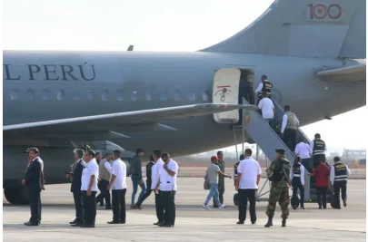 Perú cancela expulsión de venezolanos con antecedentes porque Caracas no autorizó el vuelo