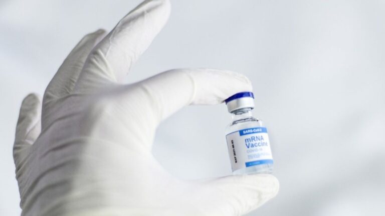 Chile anuncia cuarta dosis de vacuna contra la covid-19