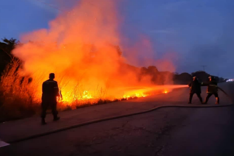 Cuerpo de bomberos controla varios incendios en territorio trujillano