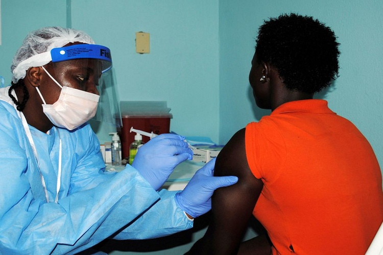 África: Un 0,5 % de las vacunas anticovid caducaron antes de ser inyectadas