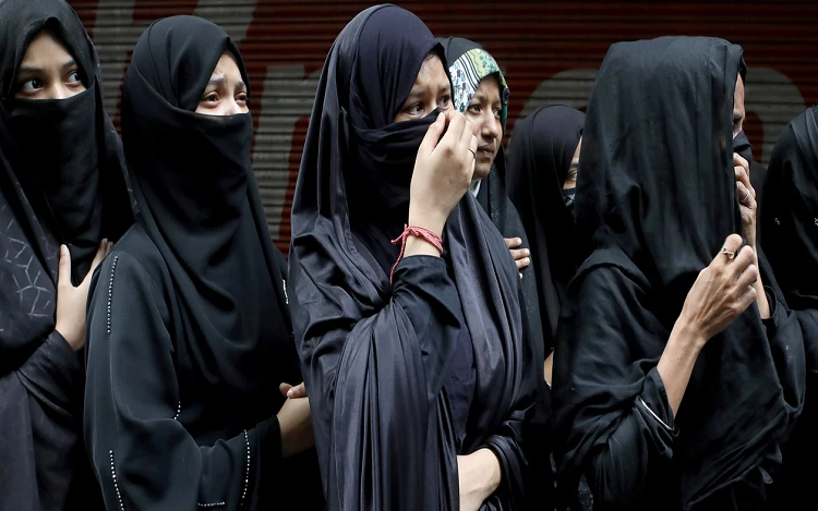 Indignación en India por la ‘subasta’ de mujeres musulmanas en una aplicación móvil