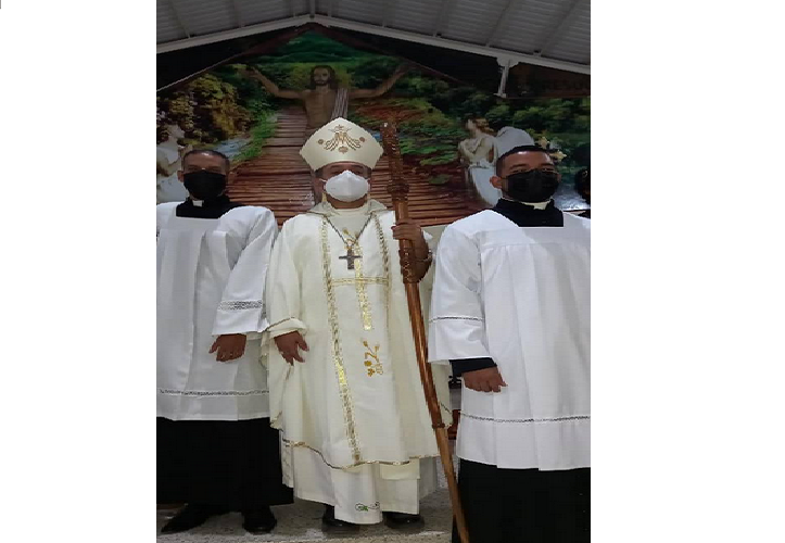 Obispo de Punto Fijo admitió dos aspirantes a sacerdocio