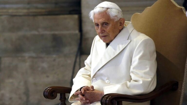 Cuenta falsa de Twitter alertó al mundo con supuesta muerte del papa Benedicto XVI