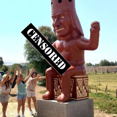 Peruanos queman la polémica estatua del pene gigante (Vídeo)