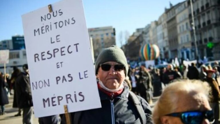 Francia enfrenta una huelga de maestros contra la gestión del covid en las escuelas