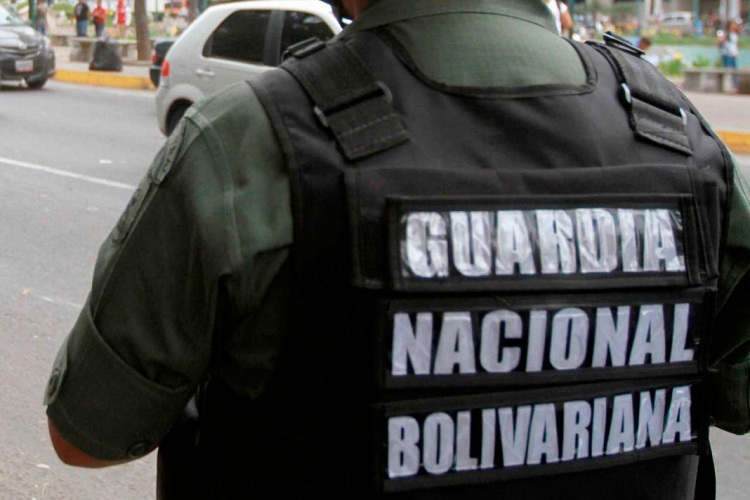 Un teniente de la GNB en Santa Rita fue atacado por grupo armando