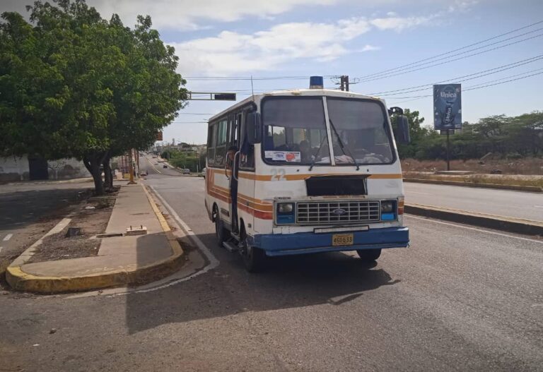 IMTT Carirubana exhorta a transportistas a respetar las tarifas del pasaje