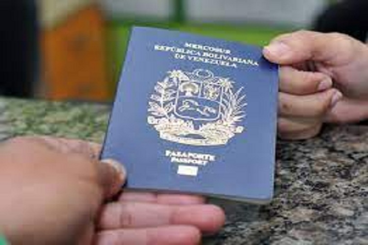 El Saime cambia requisitos para viajeros venezolanos con doble nacionalidad