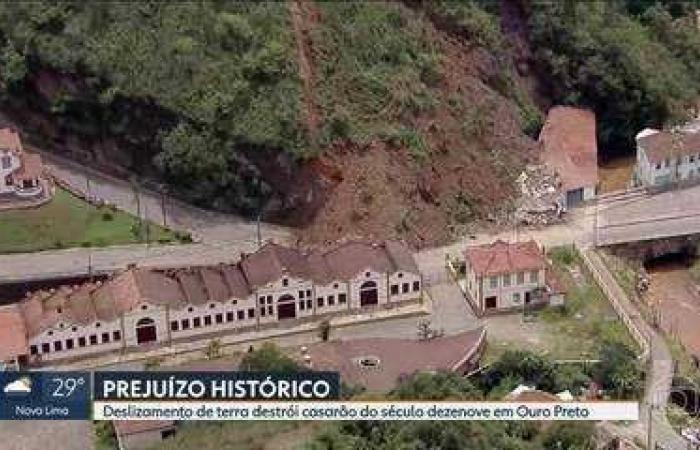 Deslave de tierra destruye edificio del siglo XVII en Brasil (Vídeo)