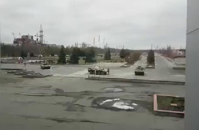 Guerra en Ucrania: fuerzas rusas toman el control de la central nuclear de Chernóbil