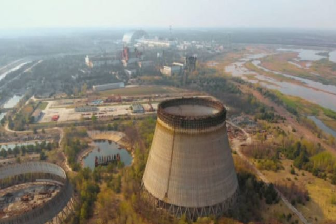 Presidente de Ucrania alerta que fuerzas rusas intentan apoderarse de la Central Nuclear de Chernóbil
